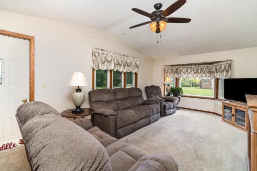 27150 Aberdeen Avenue, New Prague, MN 56071