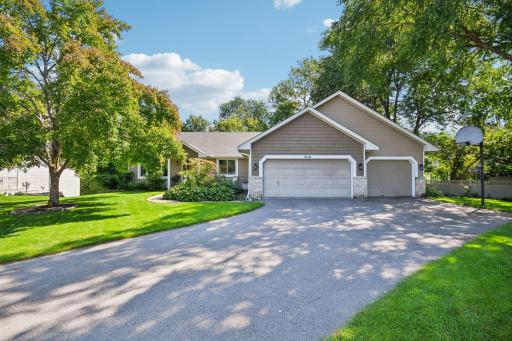 1410 Appaloosa Trail, Eagan, MN 55122