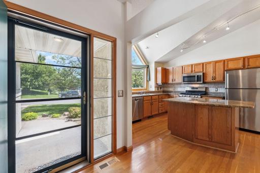 21333 Independence Avenue, Lakeville, MN 55044