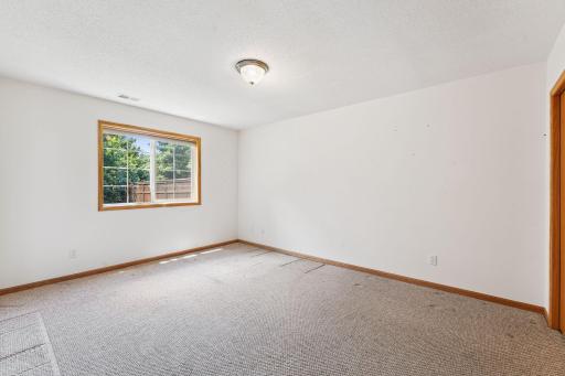 21333 Independence Avenue, Lakeville, MN 55044