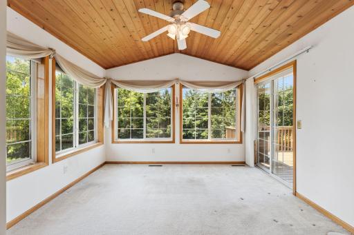 21333 Independence Avenue, Lakeville, MN 55044