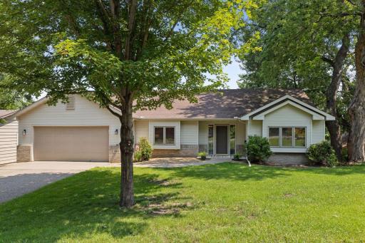 443 11th Avenue S, South Saint Paul, MN 55075