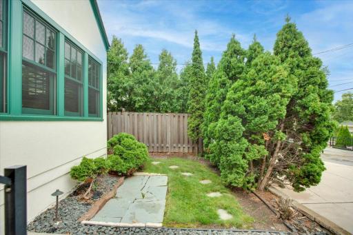5105 Drew Avenue S, Minneapolis, MN 55410
