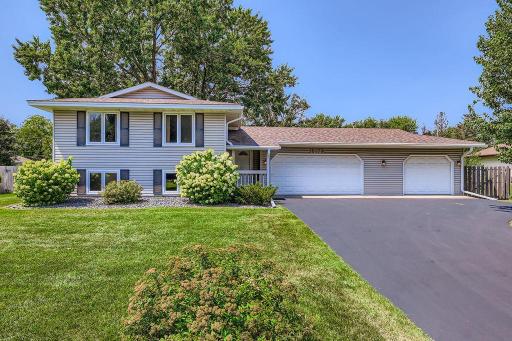 8173 Kyle Avenue N, Minneapolis, MN 55443