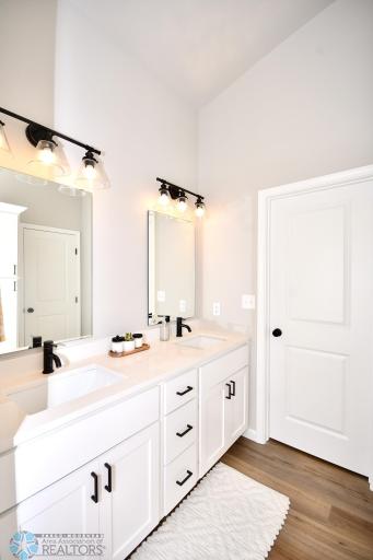2391 Eagle Valley Drive S, Fargo, ND 58104