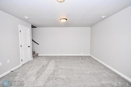 2391 Eagle Valley Drive S, Fargo, ND 58104