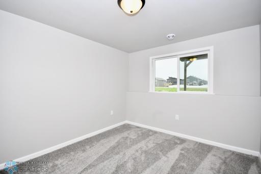 2391 Eagle Valley Drive S, Fargo, ND 58104