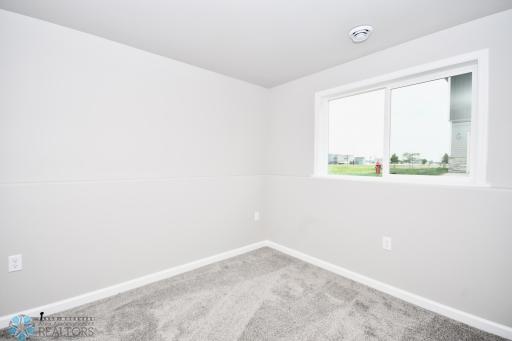 2391 Eagle Valley Drive S, Fargo, ND 58104