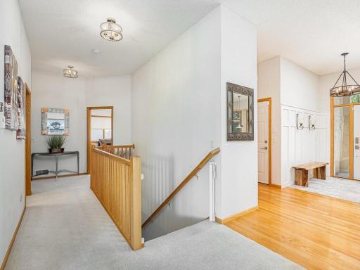 2822 Wilds Ln NW Prior Lake MN 55372 USA-026-012-Foyer-MLS_Size.jpg