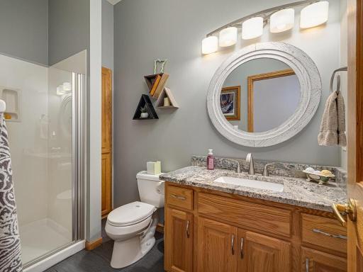 2822 Wilds Ln NW Prior Lake MN 55372 USA-027-014-Bathroom-MLS_Size.jpg
