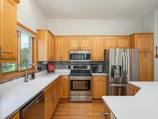2822 Wilds Ln NW Prior Lake MN 55372 USA-018-010-Kitchen-MLS_Size.jpg