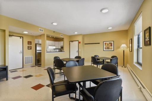 6615 Lake Shore Drive S, 410, Richfield, MN 55423