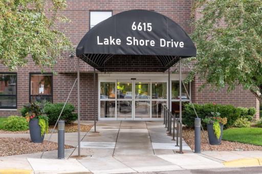 6615 Lake Shore Drive S, 410, Richfield, MN 55423