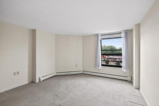 6615 Lake Shore Drive S, 410, Richfield, MN 55423