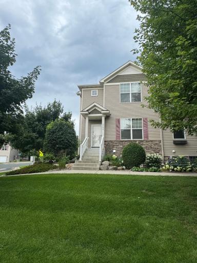 7780 Madelyn Creek Drive, Victoria, MN 55386