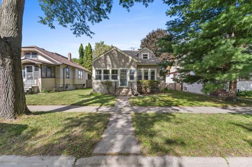 1411 Palace Avenue, Saint Paul, MN 55105