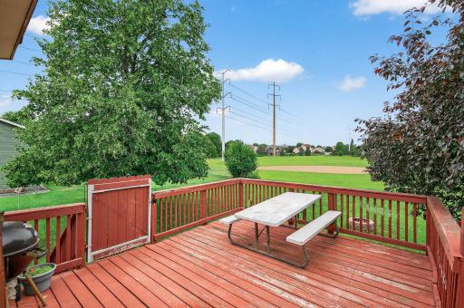 3008 94th Avenue N, Minneapolis, MN 55444