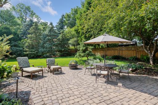 5517 Knoll Drive, Minneapolis, MN 55436