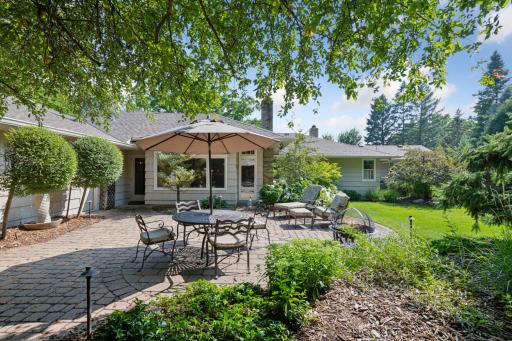 5517 Knoll Drive, Minneapolis, MN 55436