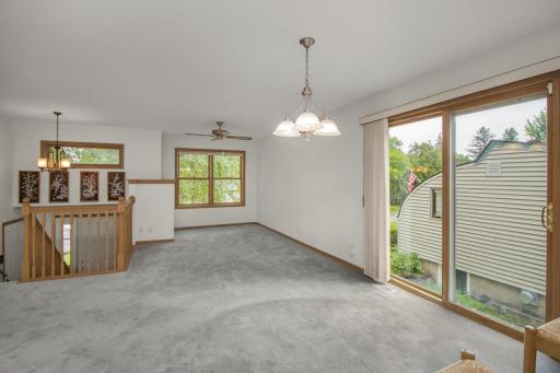 659 Goodview Avenue N, Saint Paul, MN 55128