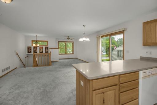 659 Goodview Avenue N, Saint Paul, MN 55128