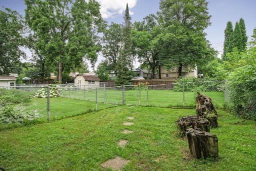 659 Goodview Avenue N, Saint Paul, MN 55128