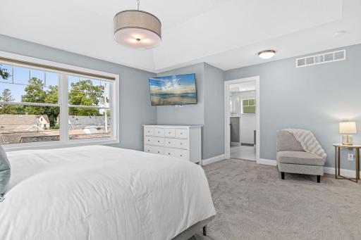 5540 Cumberland Road, Minneapolis, MN 55410