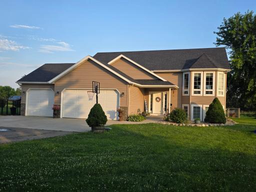 57331 227th Street, Austin, MN 55912