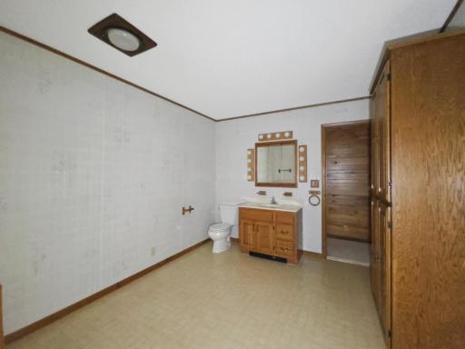6901 39th Street NW, Akeley, MN 56433