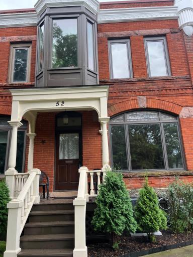 52 Delos Street W, Saint Paul, MN 55107