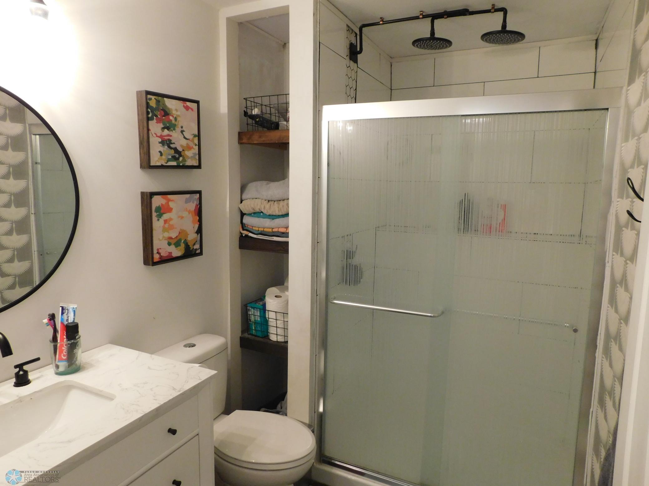 LL bathroom- 3/4 bath