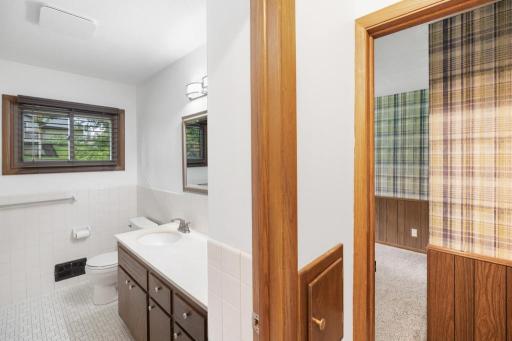 10548 Johnson Road, Bloomington, MN 55437