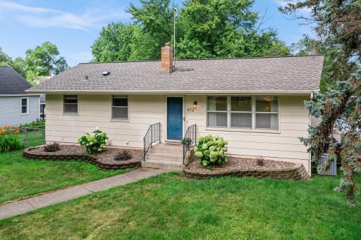 672 Goodview Avenue N, Saint Paul, MN 55128