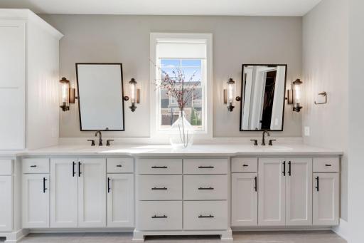 Double bowl vanity in beautiful primary full bath