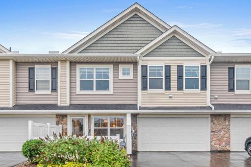 9925 5th Street Lane N, Lake Elmo, MN 55042
