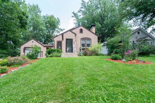 1848 Malvern Street, Saint Paul, MN 55113