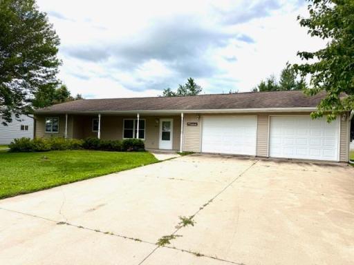 812 Adams Street E, Caledonia, MN 55921