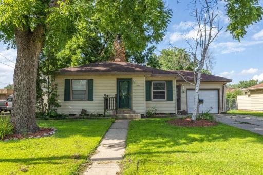 1122 6th Street NW, Faribault, MN 55021