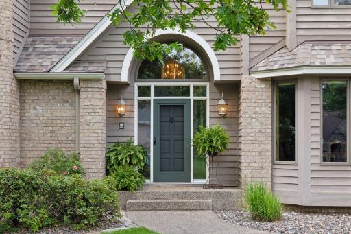 2204 Wildwood Court, Burnsville, MN 55306