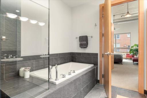 150 2nd Street NE, B213, Minneapolis, MN 55413