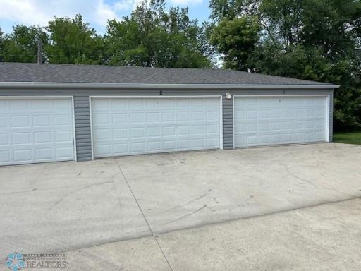 303 16th Street S, Moorhead, MN 56560