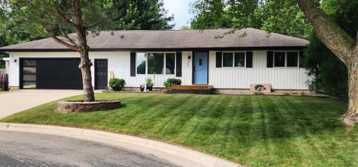 400 Sunset Court NE, Stewartville, MN 55976