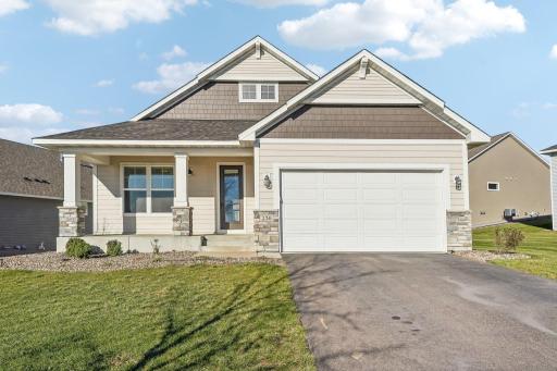 238 Jade Trail N, Lake Elmo, MN 55042