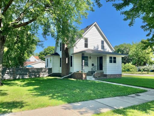 207 N 5th Street, Marshall, MN 56258