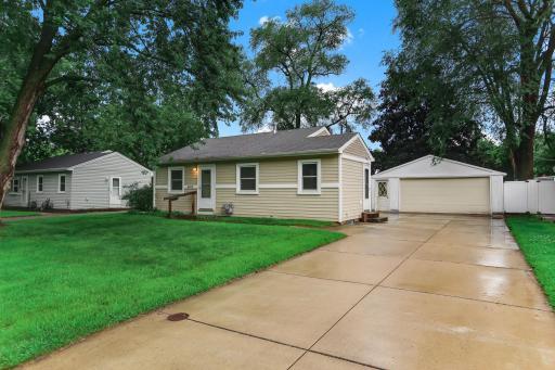 6413 52nd Avenue N, Crystal, MN 55428