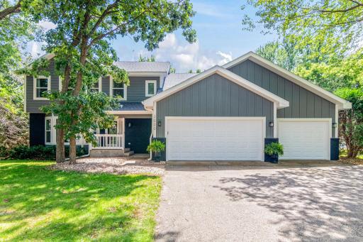 2020 127th Avenue NW, Minneapolis, MN 55448