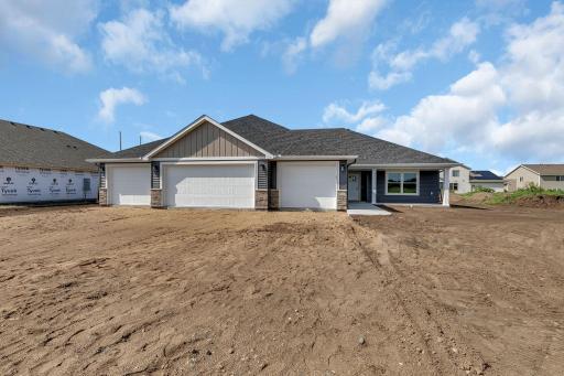 6847 Haven Court, St. Cloud - 3 bedroom, 2 bathroom Patio Home with a 4 stall garage!