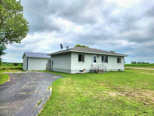 7320 90th Street SE, Stewartville, MN 55976