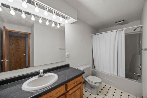 1366 Westwood Road NW, Hutchinson, MN 55350