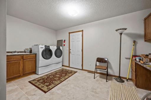 1366 Westwood Road NW, Hutchinson, MN 55350